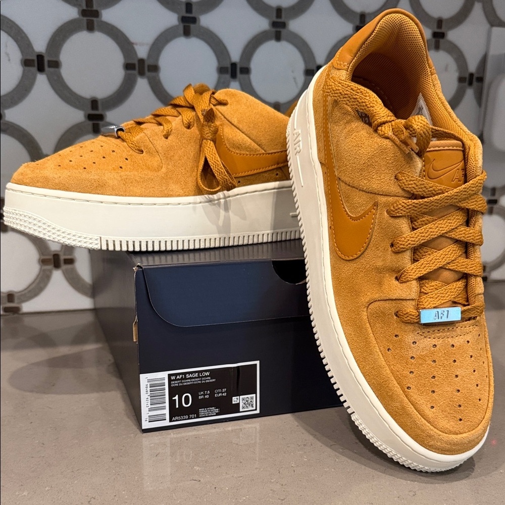 Women’s Air Force 1 Sage Low